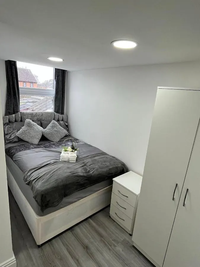 Apartment In St Denys Southampton